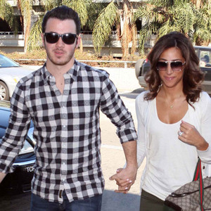 Kevin Jonas, Danielle Deleasa Kevin Jonas, Danielle Deleasa